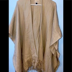 Universal Threads goods Co.  Beautiful oatmeal tan colored wrap